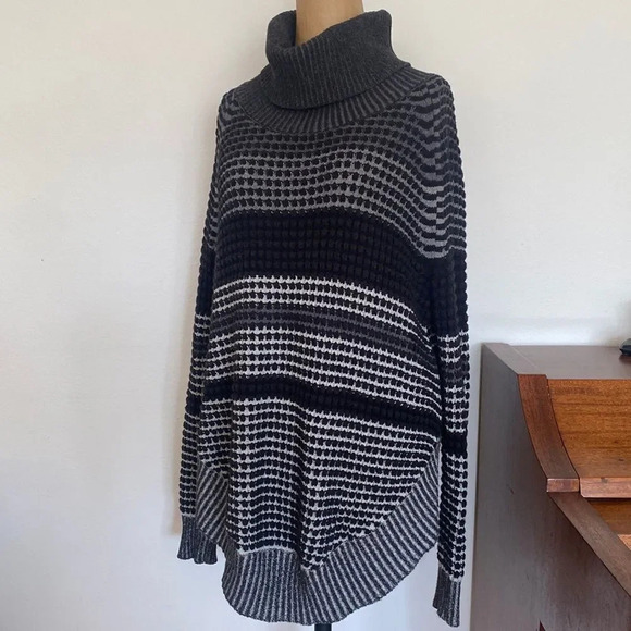 Krimson Klover sweater sz M black and grey stripe merino blend turtleneck EUC - Picture 1 of 6